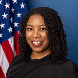 Jennifer Qualls