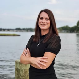 Laura Barrett