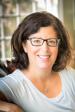 Julie Izsak