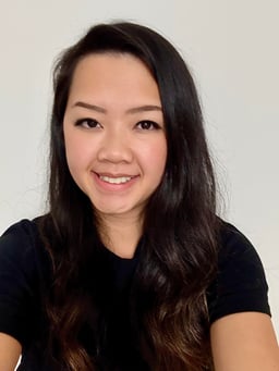Cassandra Lor